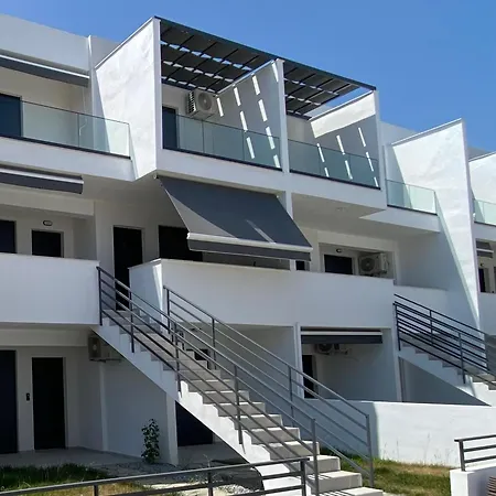 Χλοη Apartment E8 *