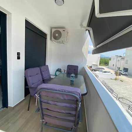 Apartment χλοη E8
